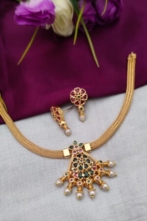 KEMP  NECKLACE WITH CHAIN