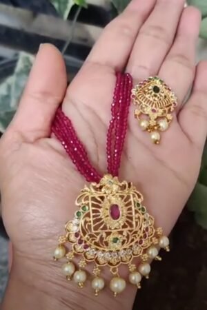 beautiful cz pendent with spinners