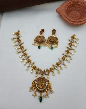 Lakshmi cz flowered neckset