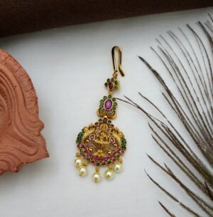 lakshmi tikka red and green