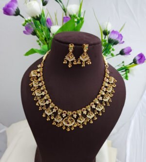 addorable peacock necklace