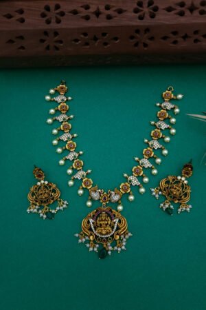 Lakshmi necklace with cz stones