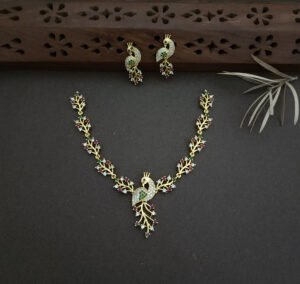 ANTIQUE DESIGN PEACOCK NECKLACE