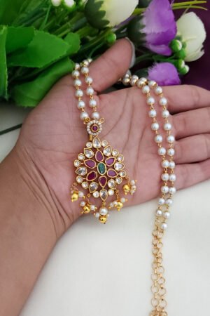 Adorable Pendent With White Pearl