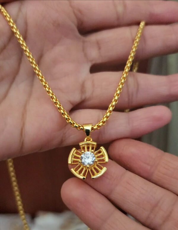Floral pendent with the chain